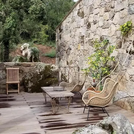 Les Bergeries D'alapa Деревянный коттедж