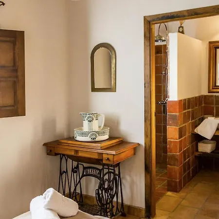 Les Bergeries D'alapa Lodge